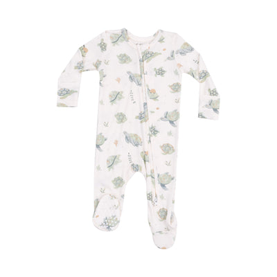 The Angel Dear Sea Turtles Ribbed Two-Way Zipper Footie combines comfort and convenience with its long sleeves, footies, and charming turtle pattern in green and light blue. Made of soft fabric, it features snap buttons and a secure zipper guard for easy dressing.