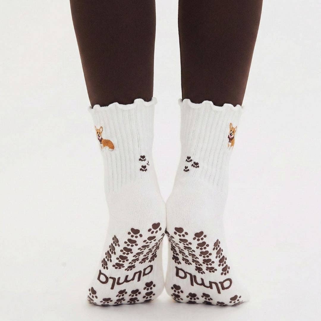 Corgi Pilates Grip Socks – the fig tree